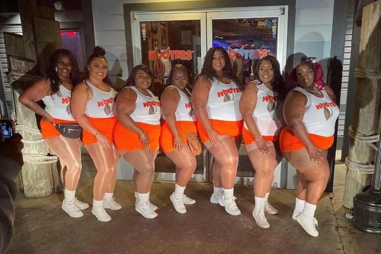 how-old-do-you-have-to-work-at-hooters-is-there-an-age-limit-for